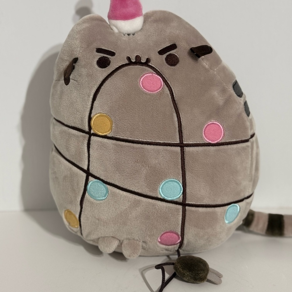 GUND Pusheen Light Up Christmas Plush  limited edition